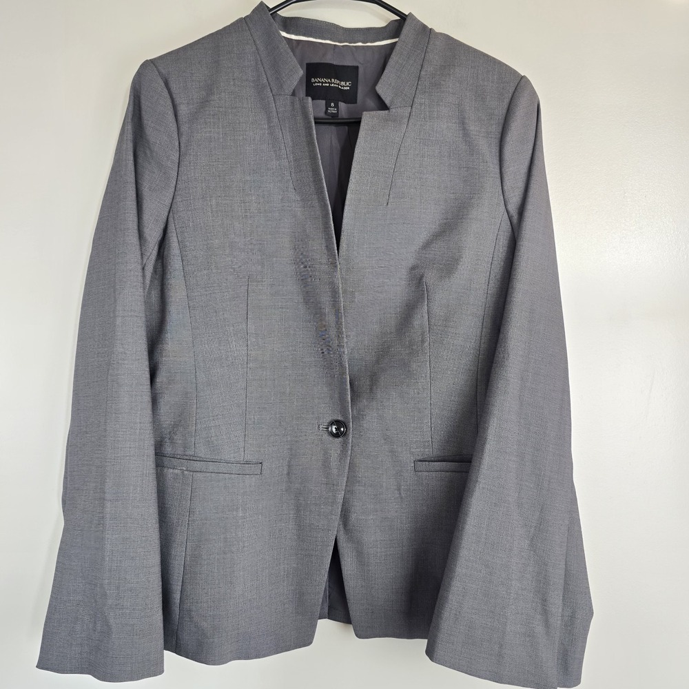 Banana Republic Long Lean Blazer Womens 8 Gray Inverted Collar Flared Sleeve.B08